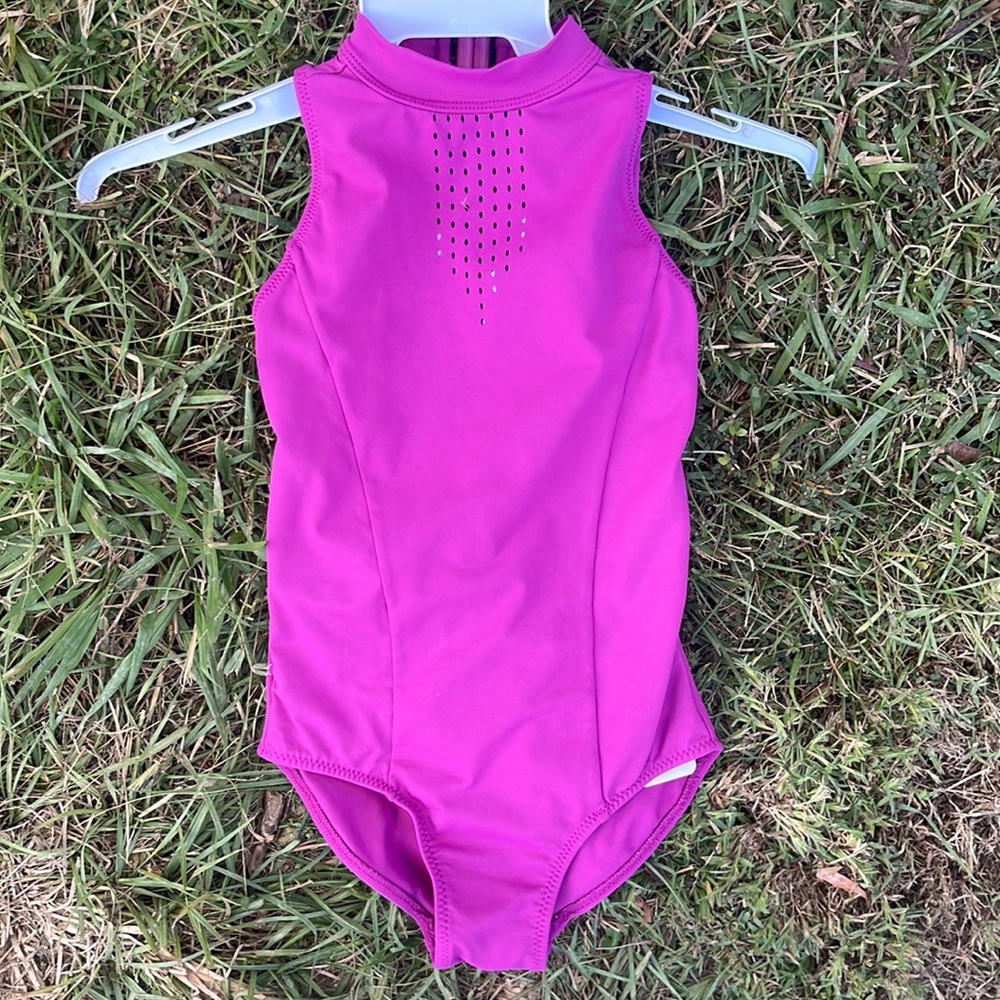 Danz Motion size 8-10 EUC Dance Leotard